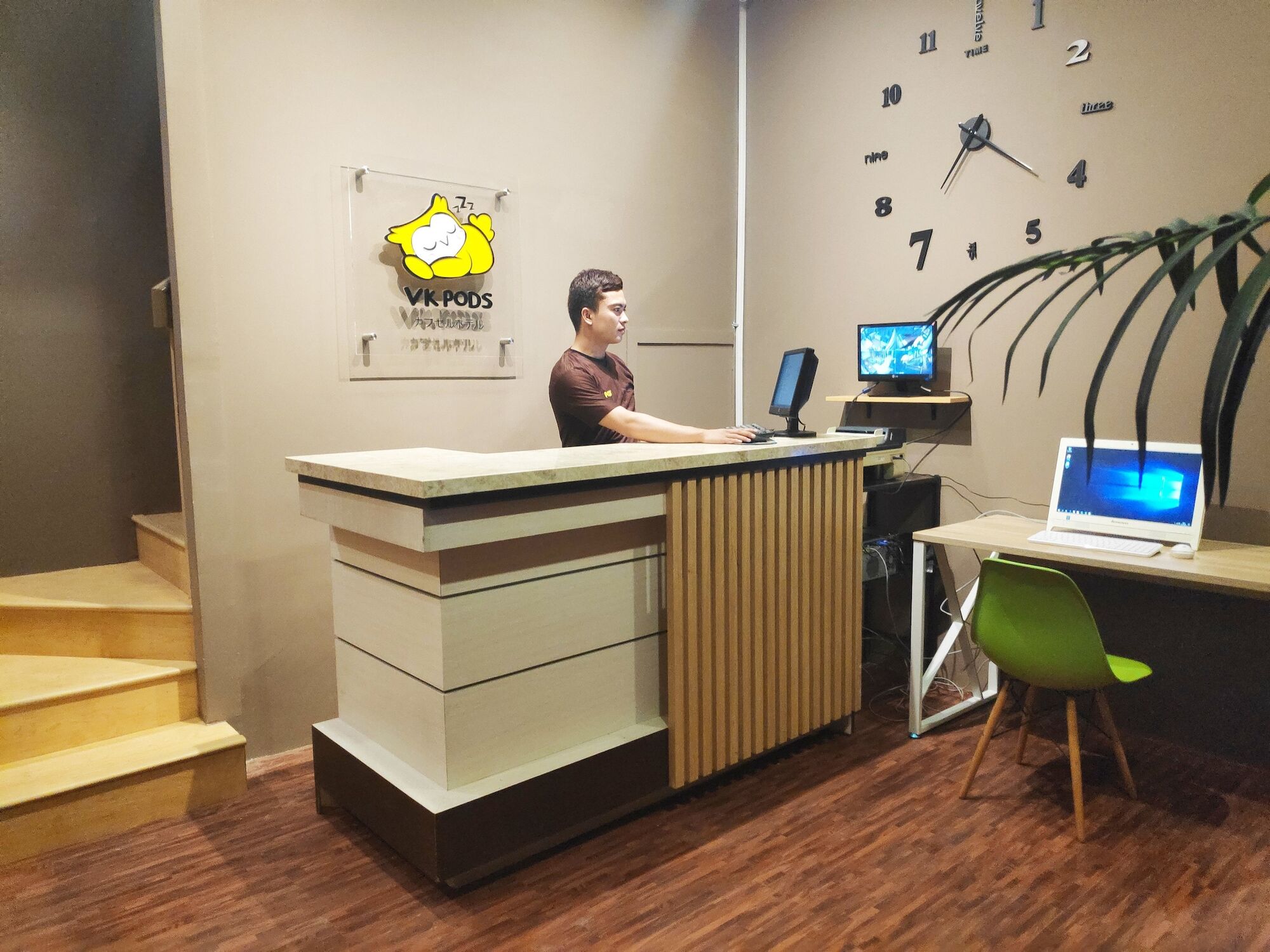 Vk Pods Jakarta - Hostel Екстериор снимка